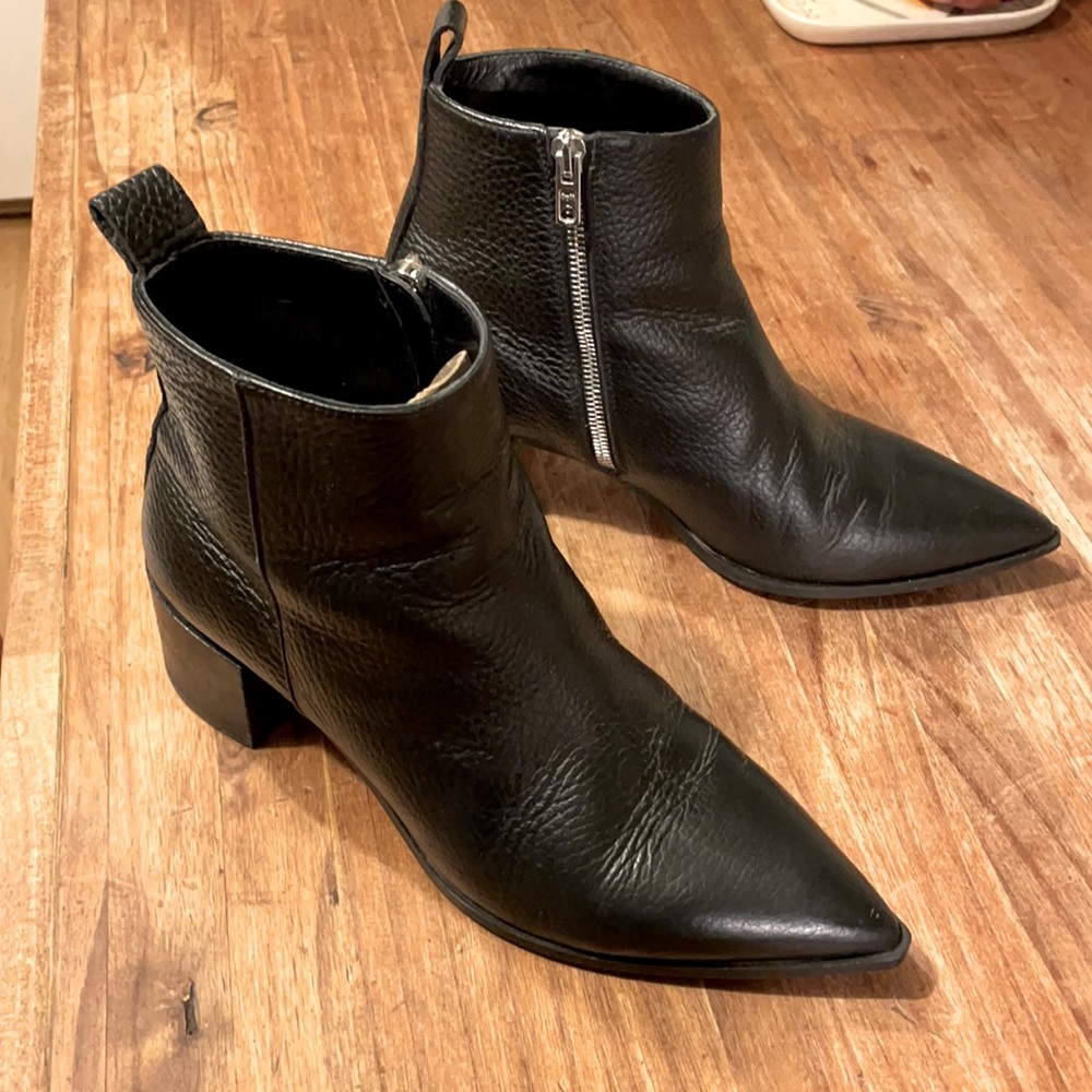 Everlane Black Pointed Toe Leather Boots, Size 7.5
